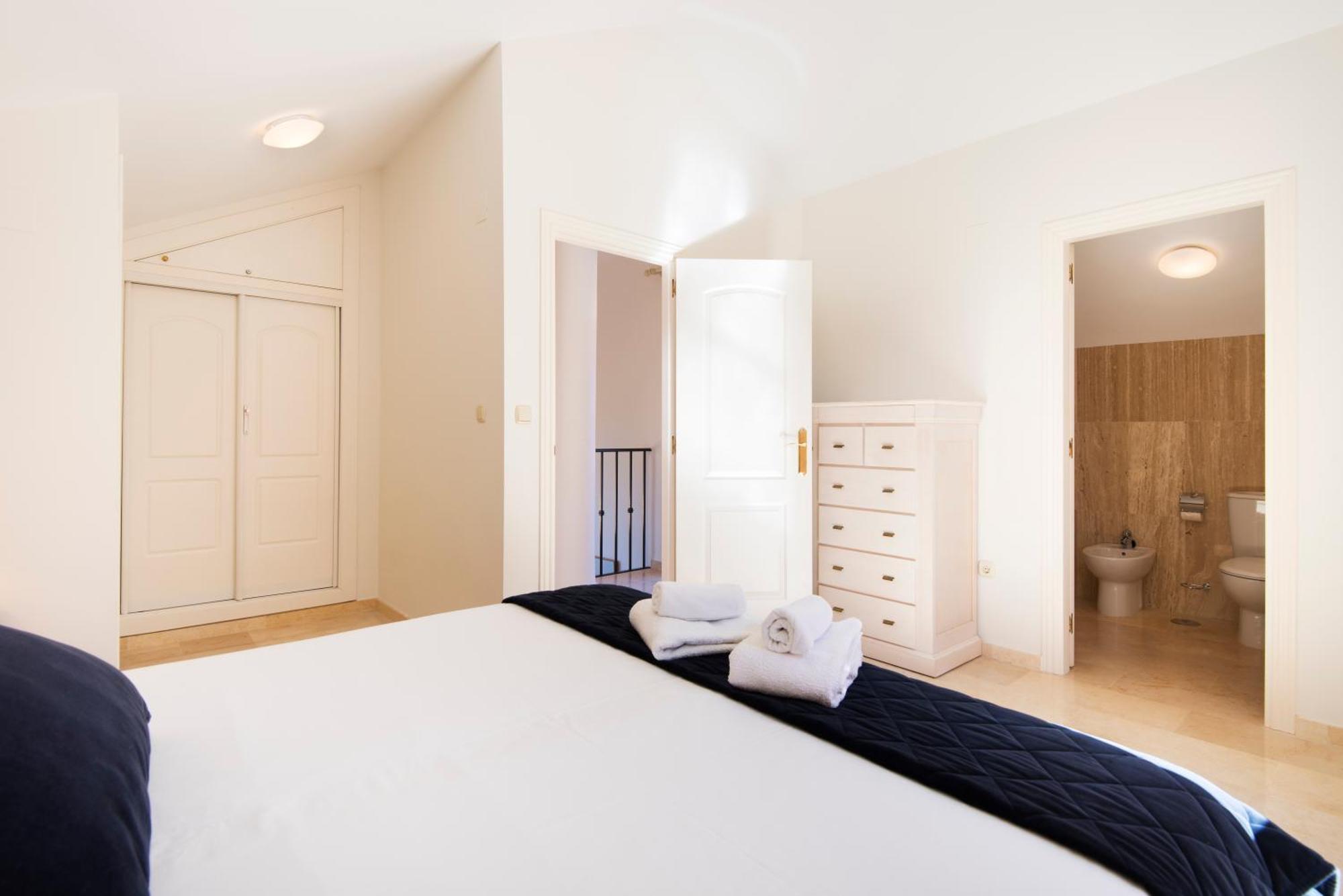 Rentandhomes Penthouse Elviria Golf 마르베야 외부 사진