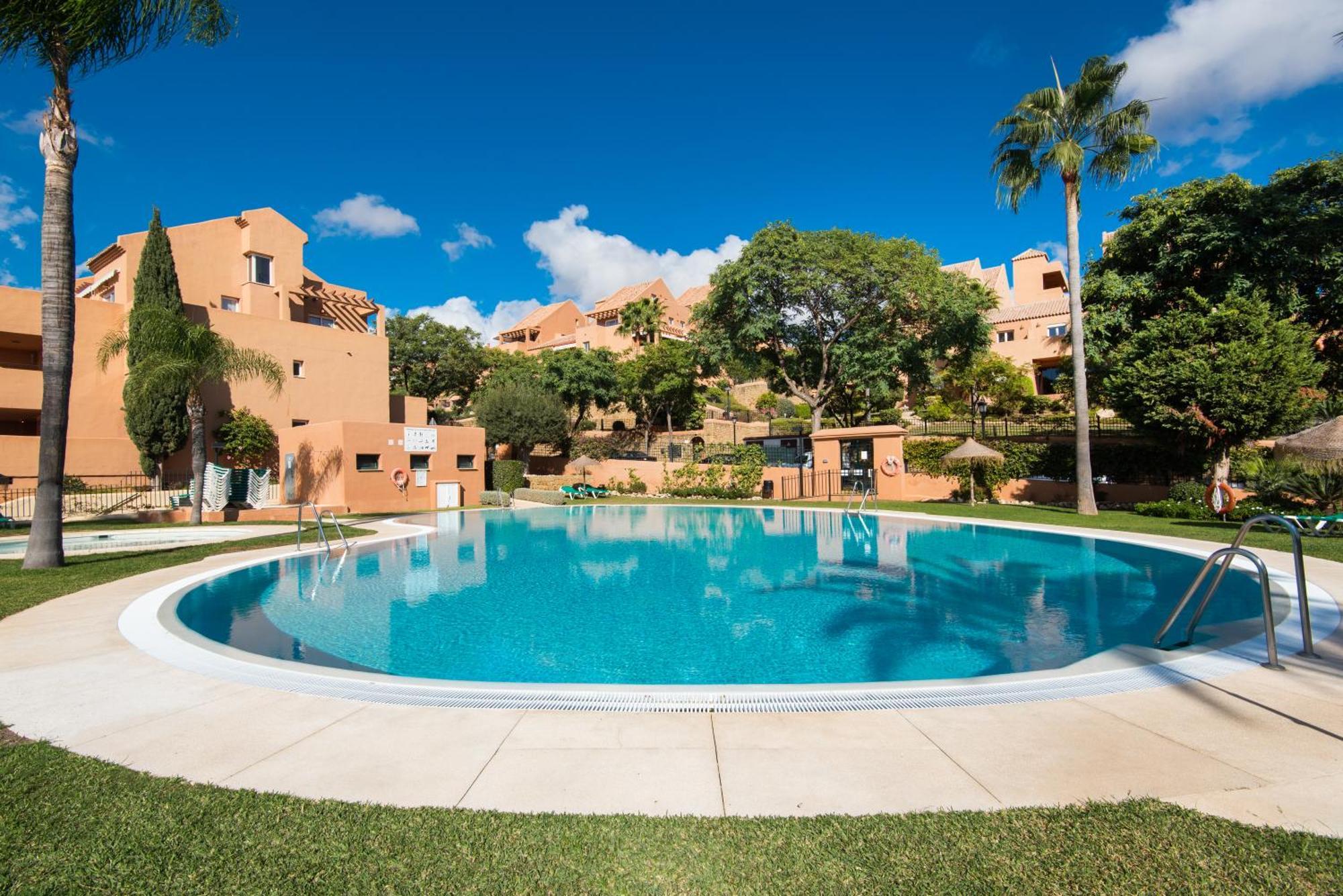Rentandhomes Penthouse Elviria Golf 마르베야 외부 사진